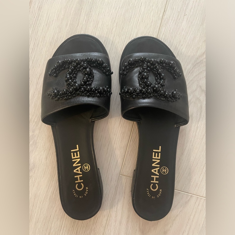 CHANEL Black Beaded Logo Slide Sandals